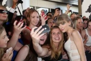 Taylor Swift AI Pictures: Explore Stunning AI Creations 